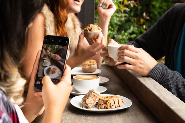 Swipe And Savor Style Bliss