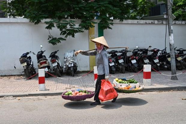 Thu nhập bình quân đầu người một tháng của Việt Nam chưa đầy 200 đô la trong năm 2023