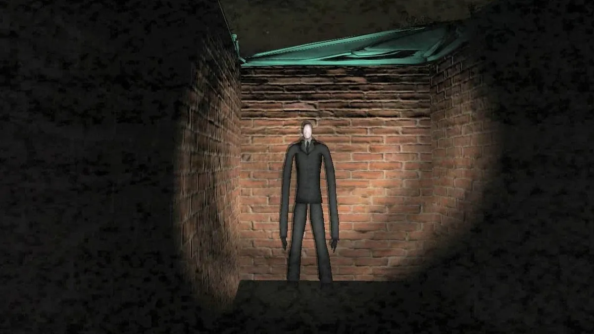 A person standing in a dark room

Description automatically generated