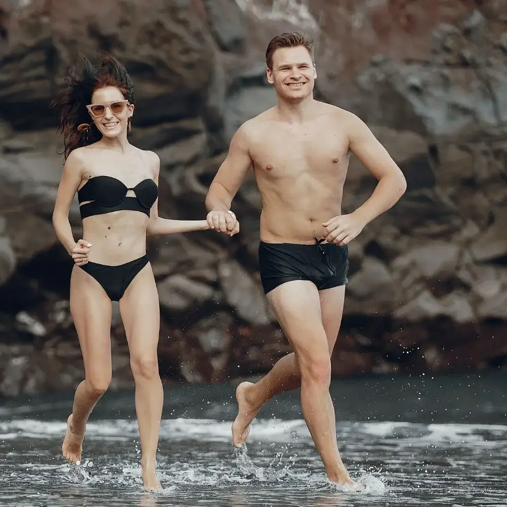 top 3 Matching Swimsuits For beachy couple