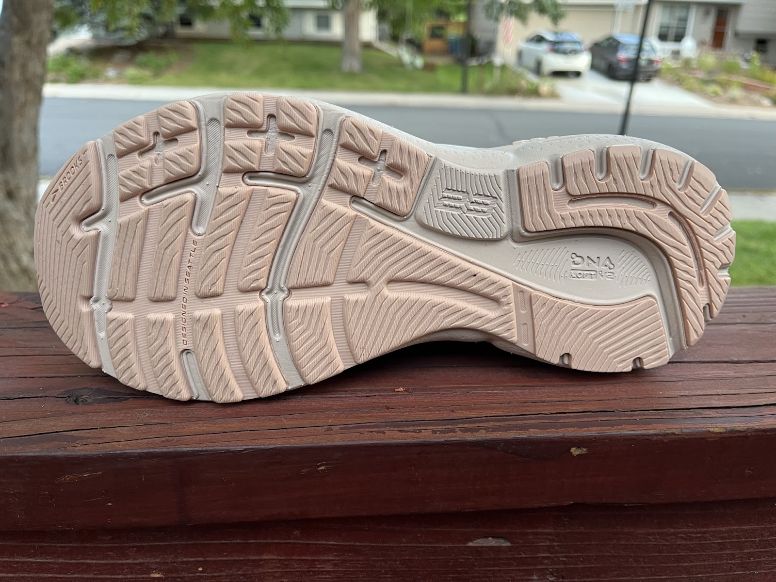 Road Trail Run: Brooks Adrenaline GTS 23 Review: 4 Comparisons