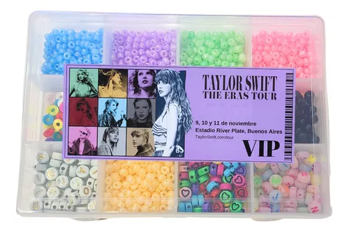 Exemplo de kit de pulseiras personalizado para fãs de Taylor Swift encontrado no Mercado Livre