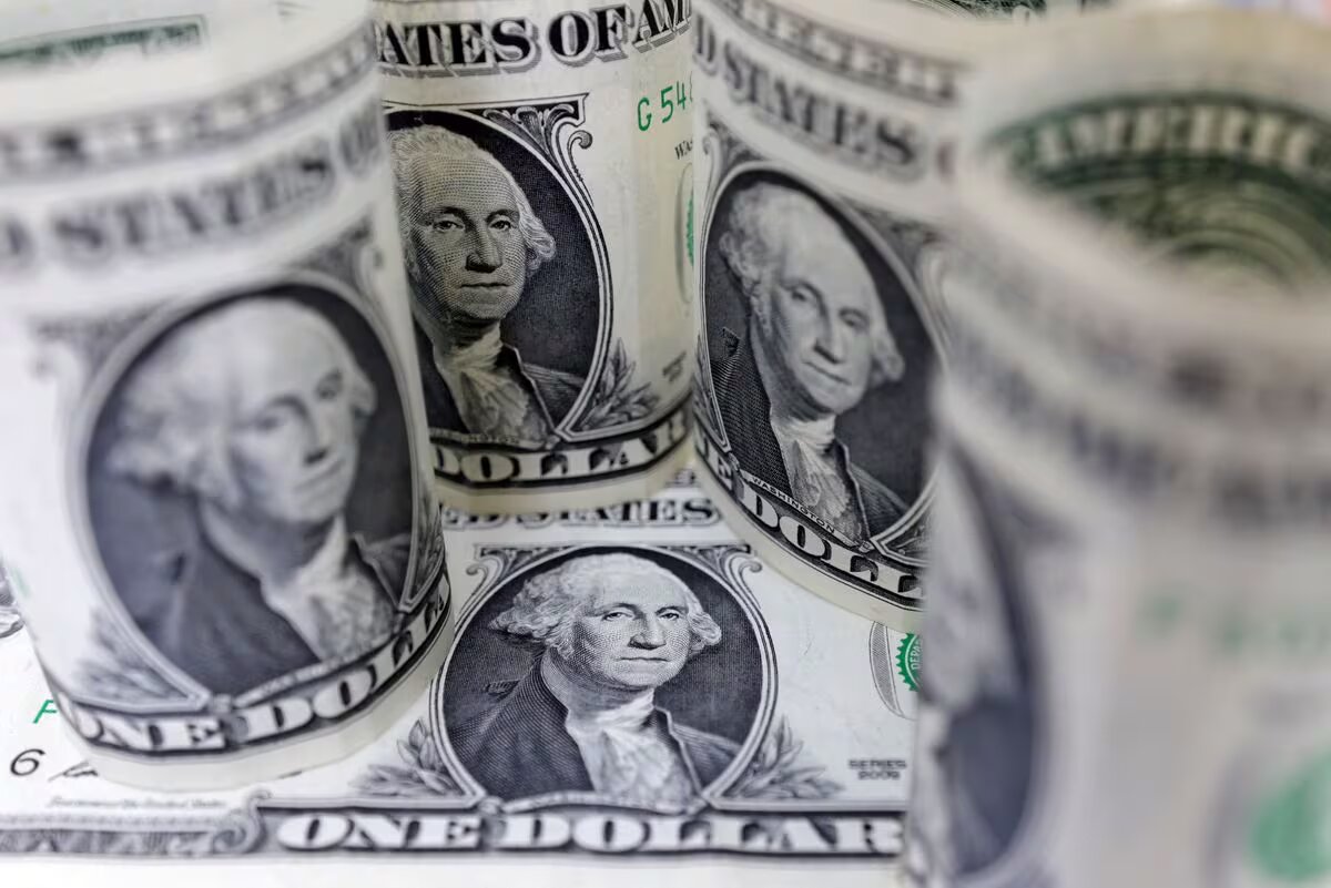 Dolar, Fed Gününe Artıda Başladı