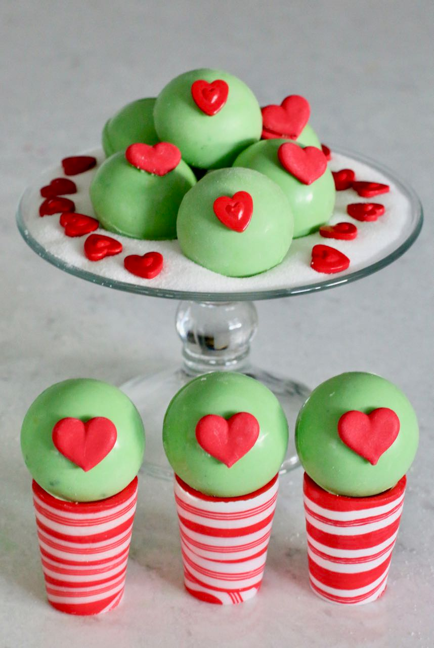grinch hot chocolate bombs