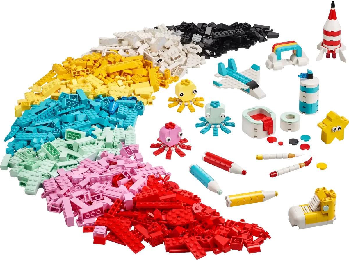 A group of colorful building blocks

Description automatically generated