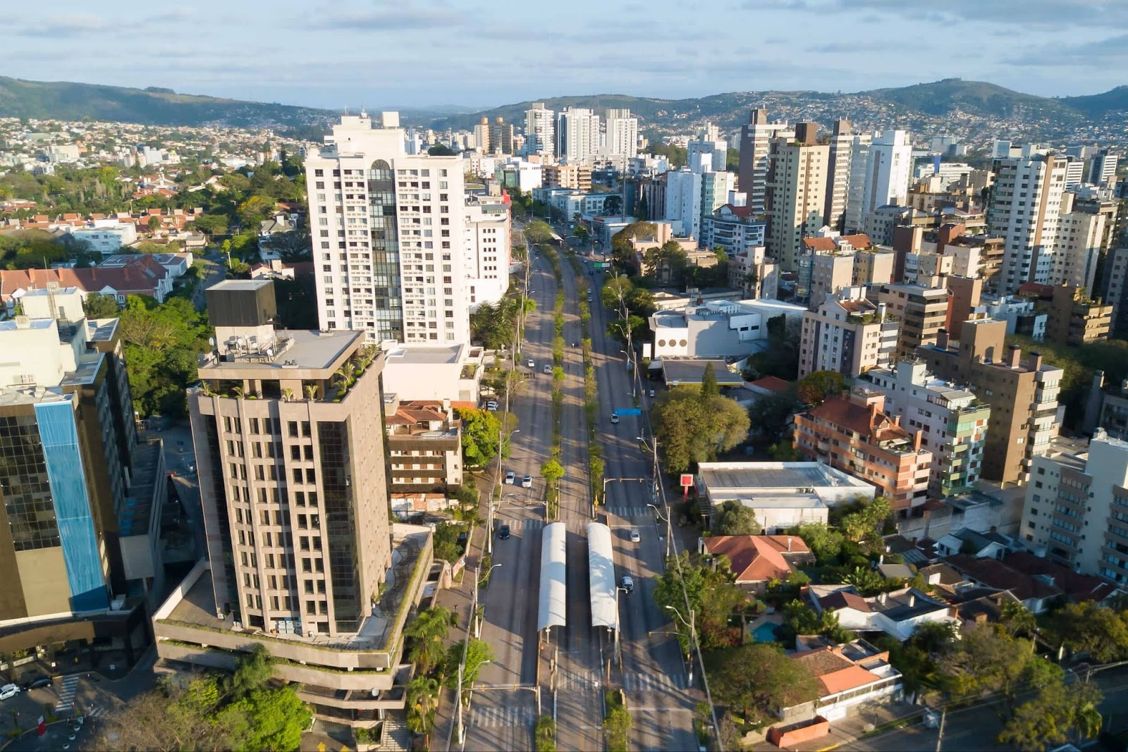 principais vias de acesso ao bairro Petrópolis