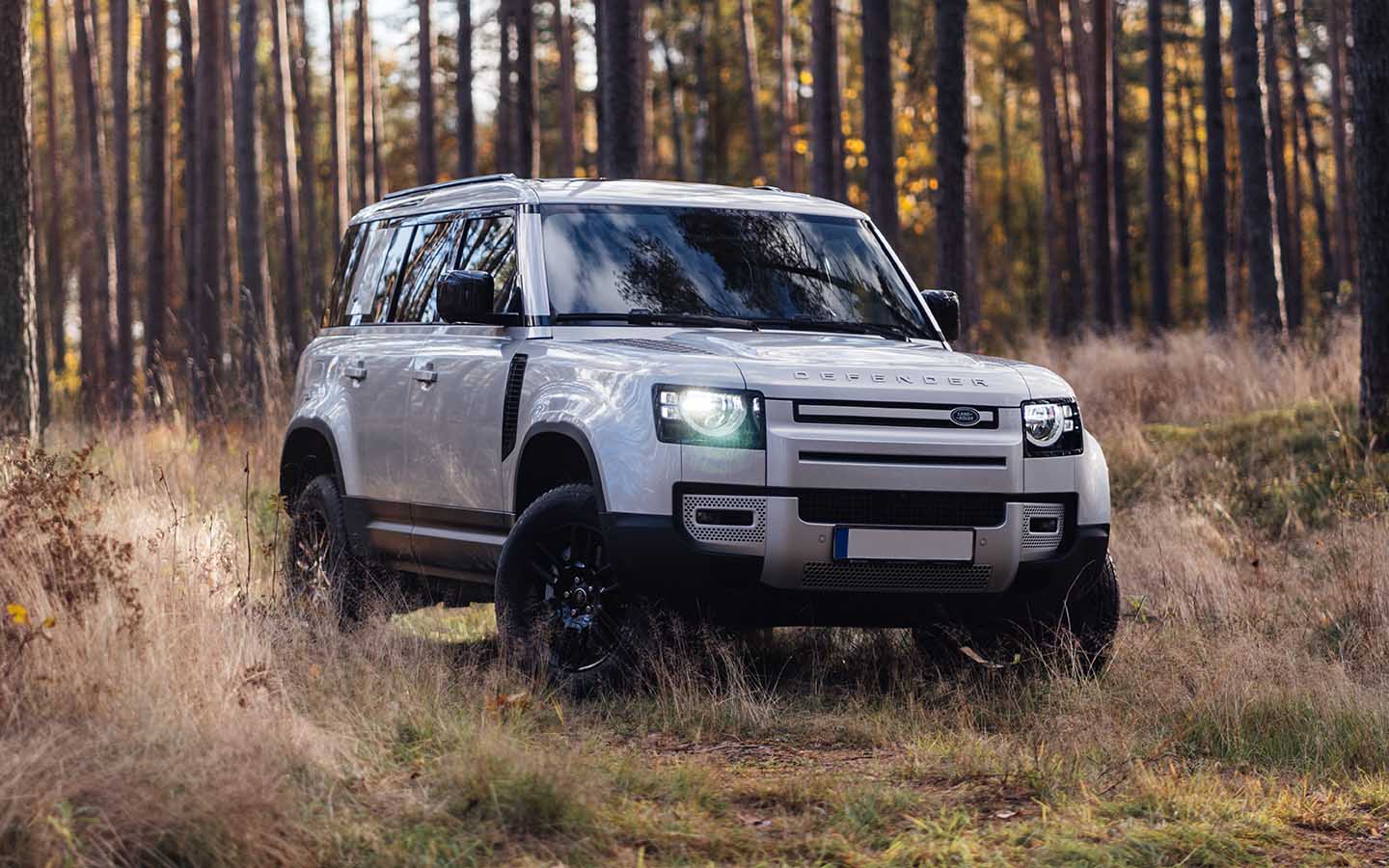 the land rover defender is among the cars with the highest towing capacity