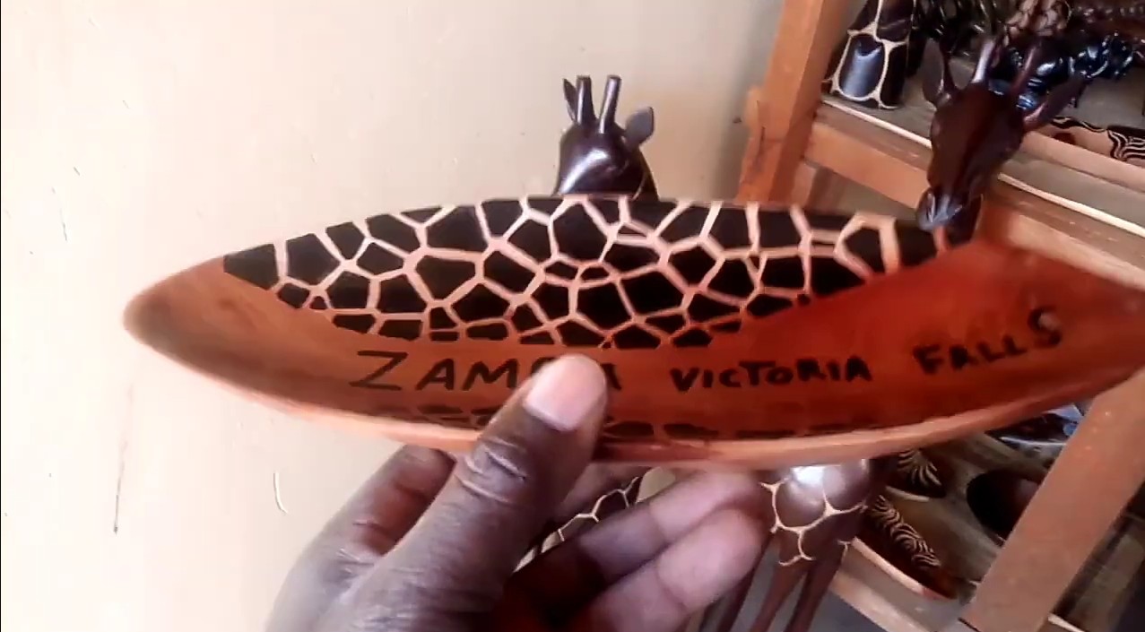 Shop African Crafts at Victoria Falls Craft Market concludes Things to Do in Victoria Falls