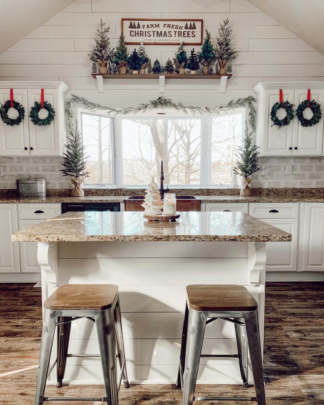 30 Beautiful Shiplap Kitchen Island Ideas For Farmhouse Elegance