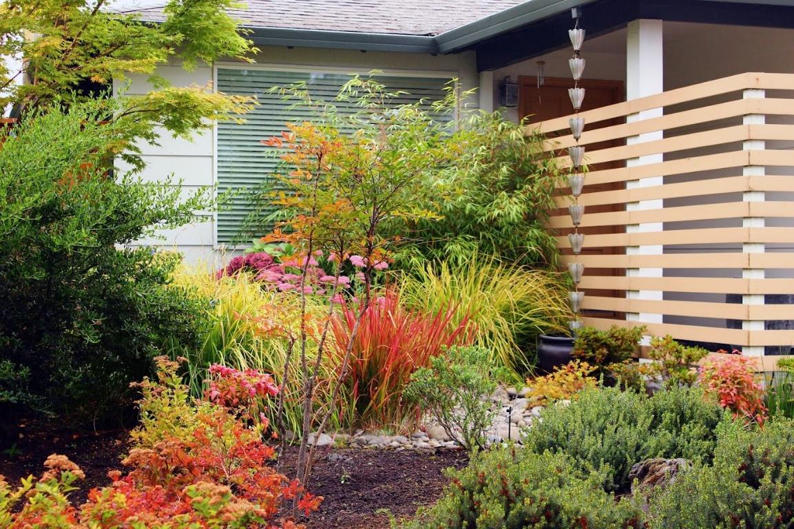 Creative Plantings- Taking into consideration a client's color preferences and mixing textures