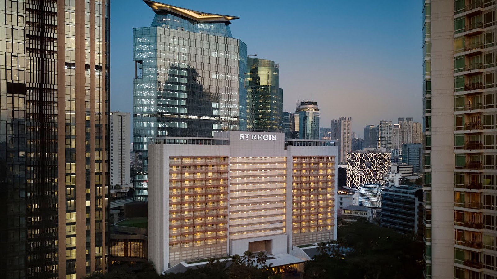 Timeless Elegance Travel Hotel Classics