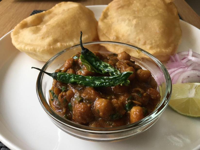 Pindi Chole Recipe - An Authentic Punjabi Recipe - FoodQuench