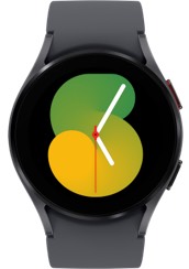 A Graphite Galaxy Watch 5 device showing its front watch face that has the time displayed.