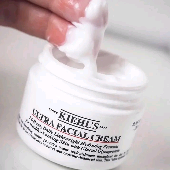 Crema Ultra Facial Kiehl's | La mejor crema extranjera para pieles oscuras sin blanquear