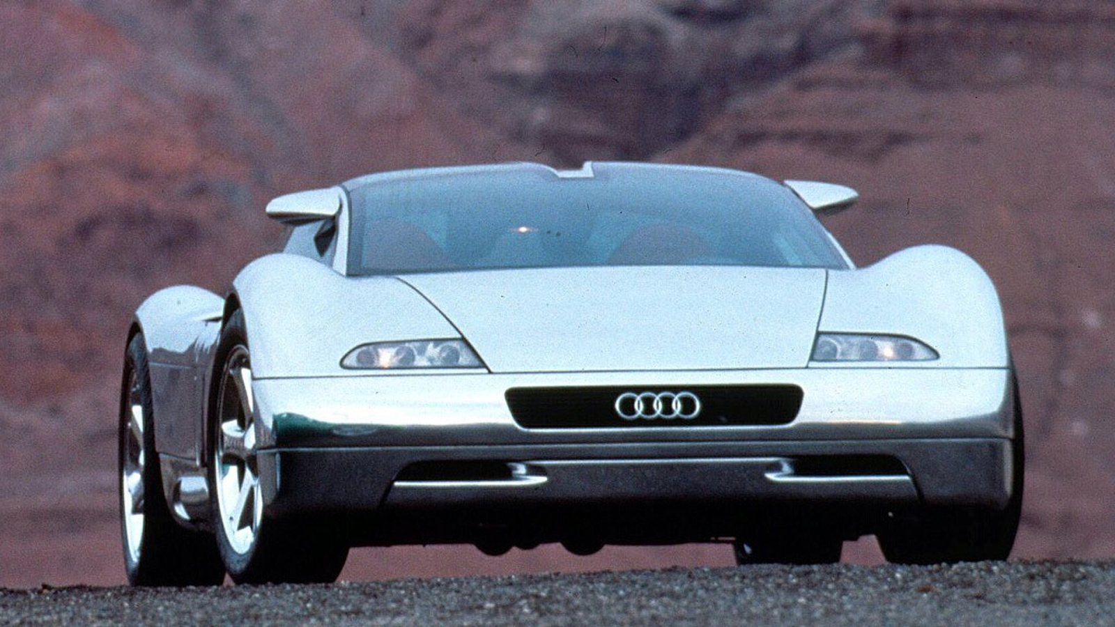 Audi Avus Quattro Concept Car front