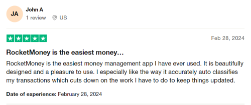 A 5-star Rocket Money review where a user says they like the design and ease of use. 