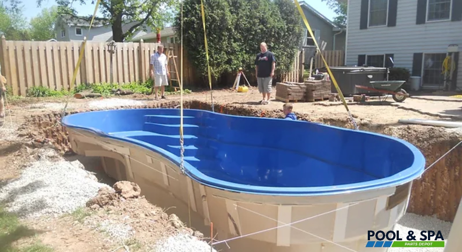 How are Fiberglass Pools Installed?