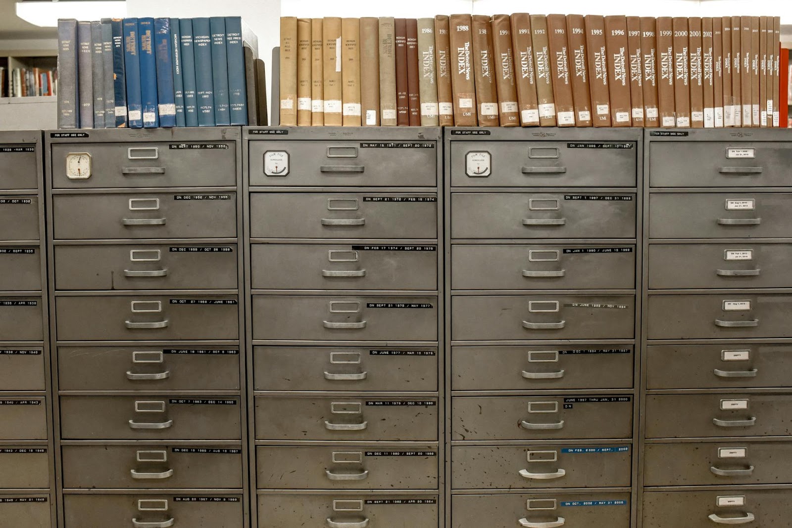 Handling Sensitive Documents: 5 Tips for Secure Storage