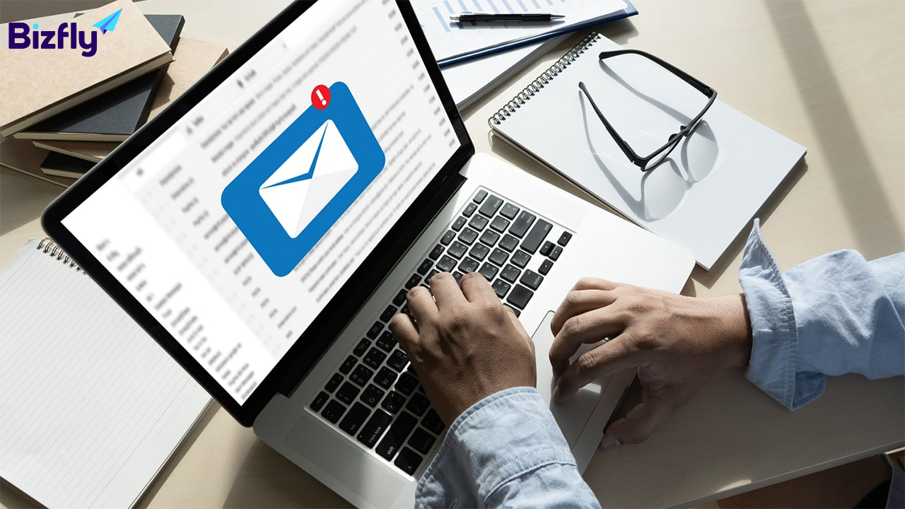 Đọc lại email là bước vô cùng quan trọng 