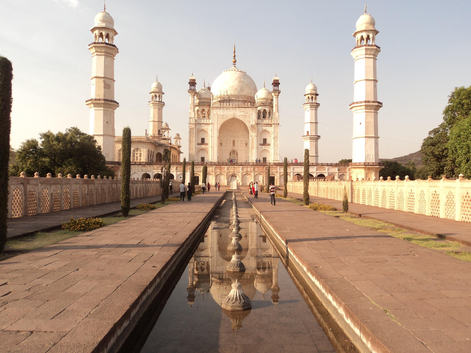 Architecture under Aurangzeb | Mughal Empire | Aurangzeb (1707) | UPSC