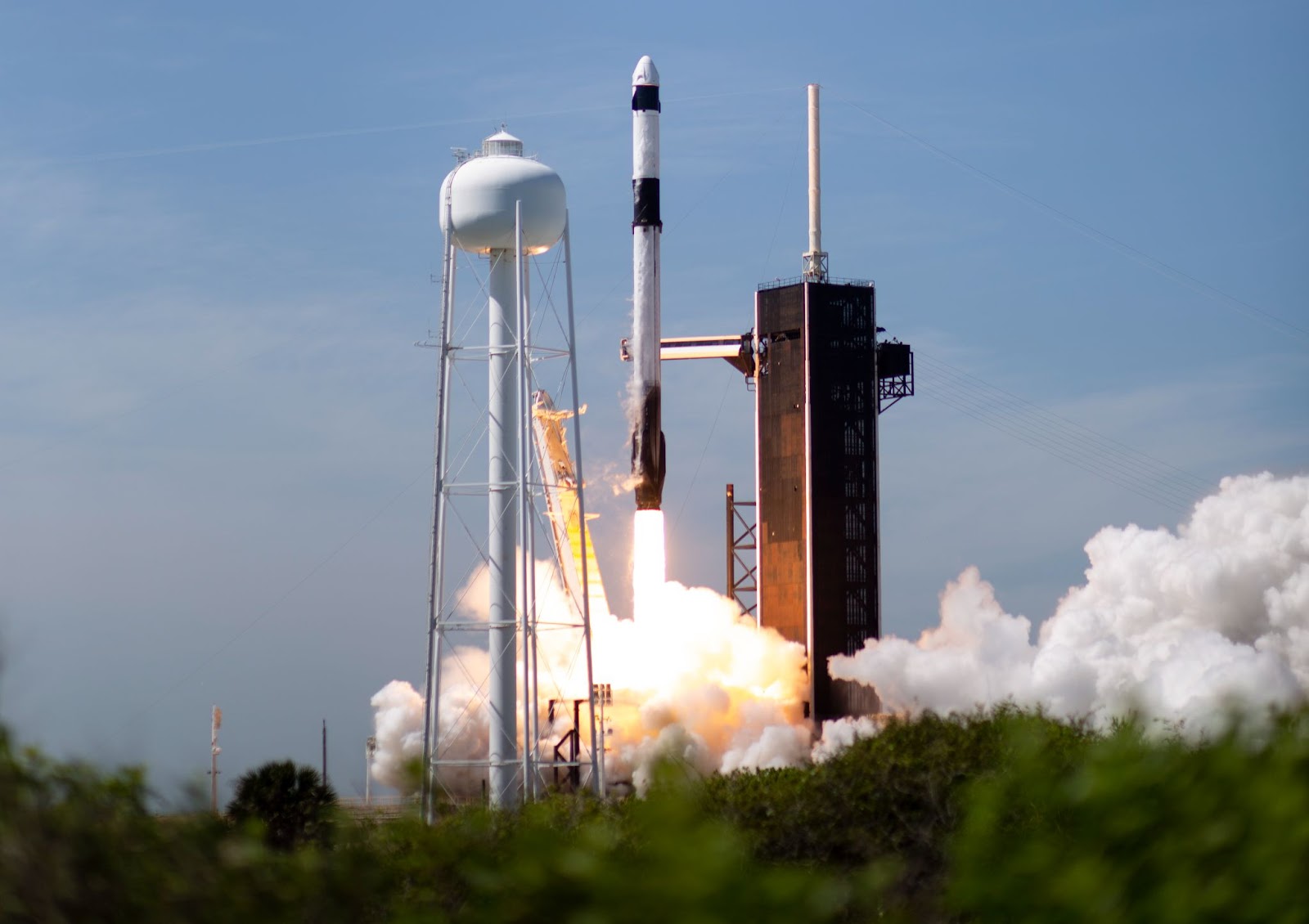 Lançamento da espaçonave SpaceX Falcon 9 em abril de 2022