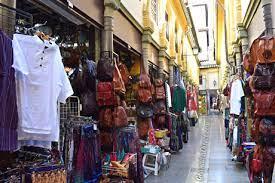 Alcaiceria Granada - Calle de Comercios y Antiguo Bazar con Historia