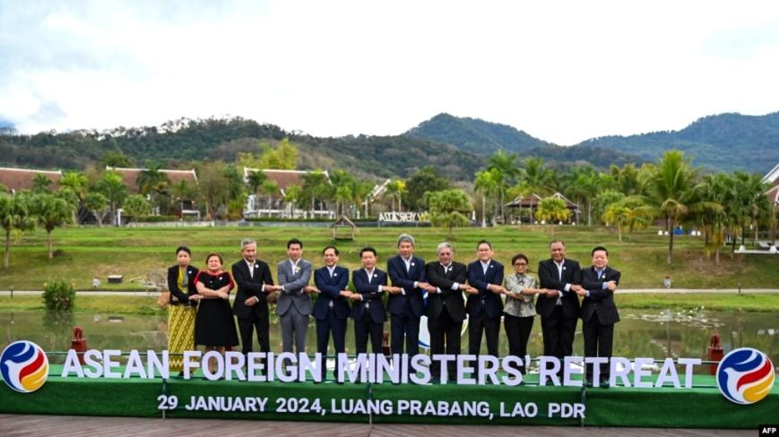 Hội nghị các ngoại trưởng ASEAN tại Luang Prabang, Lào
