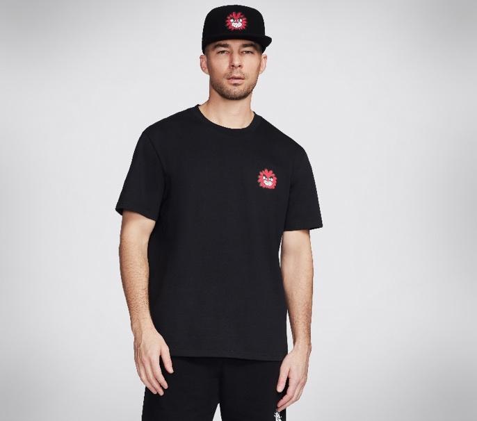 A person wearing a black shirt and hat

Description automatically generated