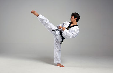 Techniques in Taekwondo - Roundhouse Kick (Dollyo Chagi)