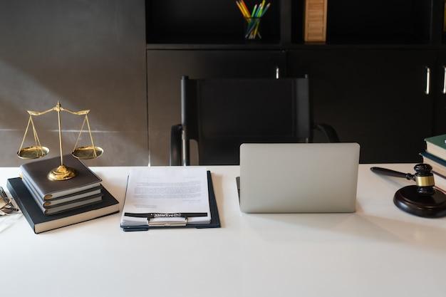 Designing an executive lawyer's office: ideas and inspiration