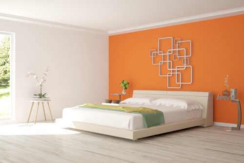 Colour combination for bedroom walls #5: white and orange.