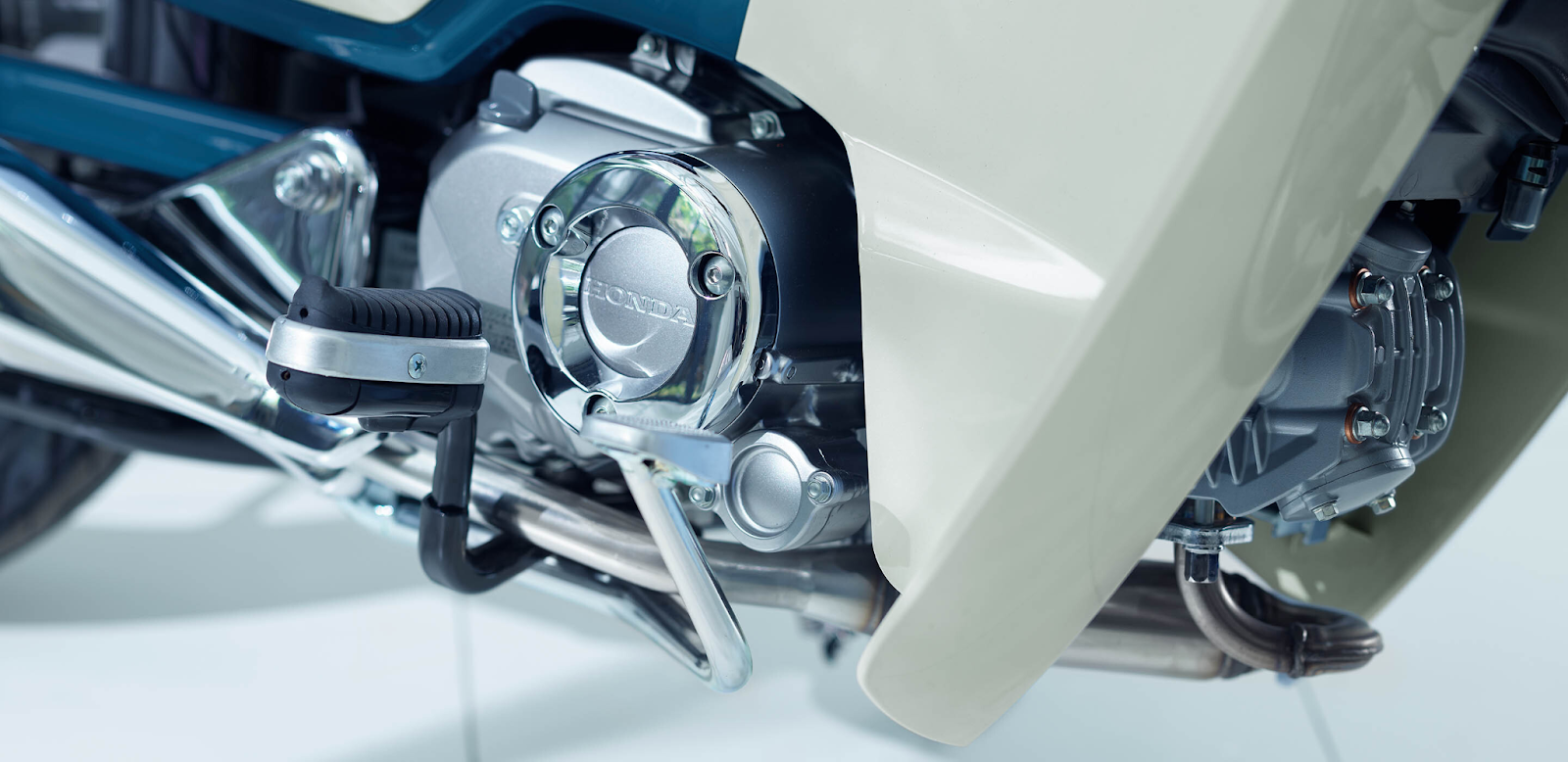 เครื่องยนต์รถจักรยานยนต์ : Honda supercub 125 2024