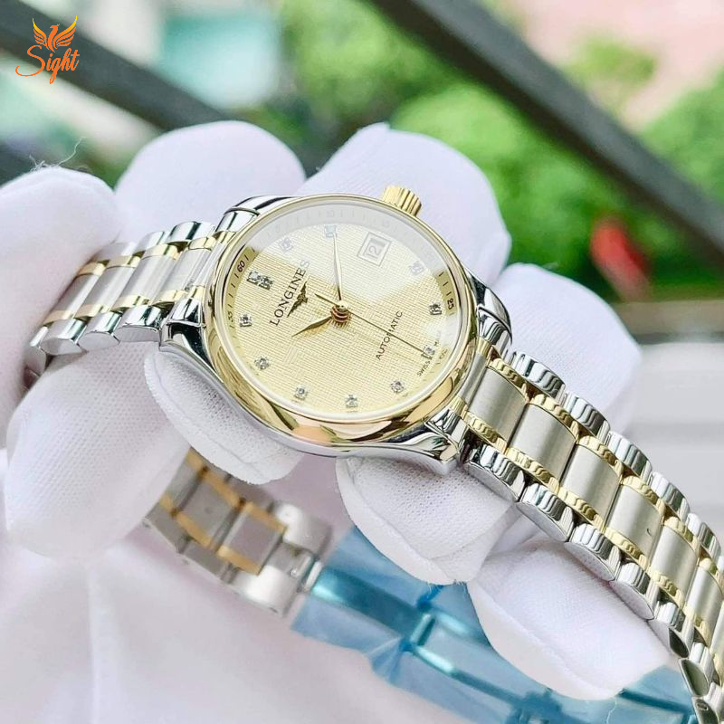 Đồng Hồ Nữ Longines L2.128.5.38.7 có mặt số màu vàng sang trọng, lộng lẫy