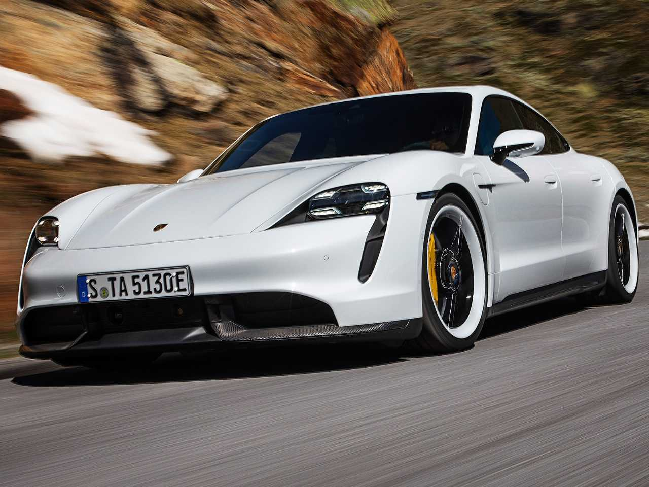 0-100 km/h em 2,9 segundos, Porsche Taycan