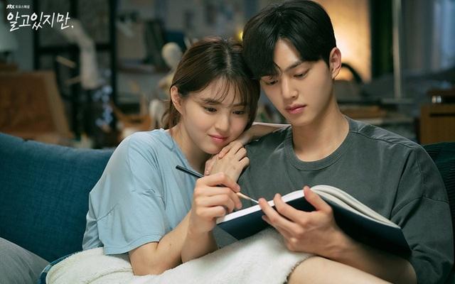 3 phim lãng mạn Hàn hay nhất của Han So Hee, mỹ nhân gây sốc vì bắn tỉa người yêu cũ của người yêu - Ảnh 2.