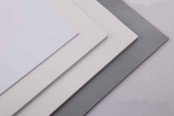 trần nhựa pvc
