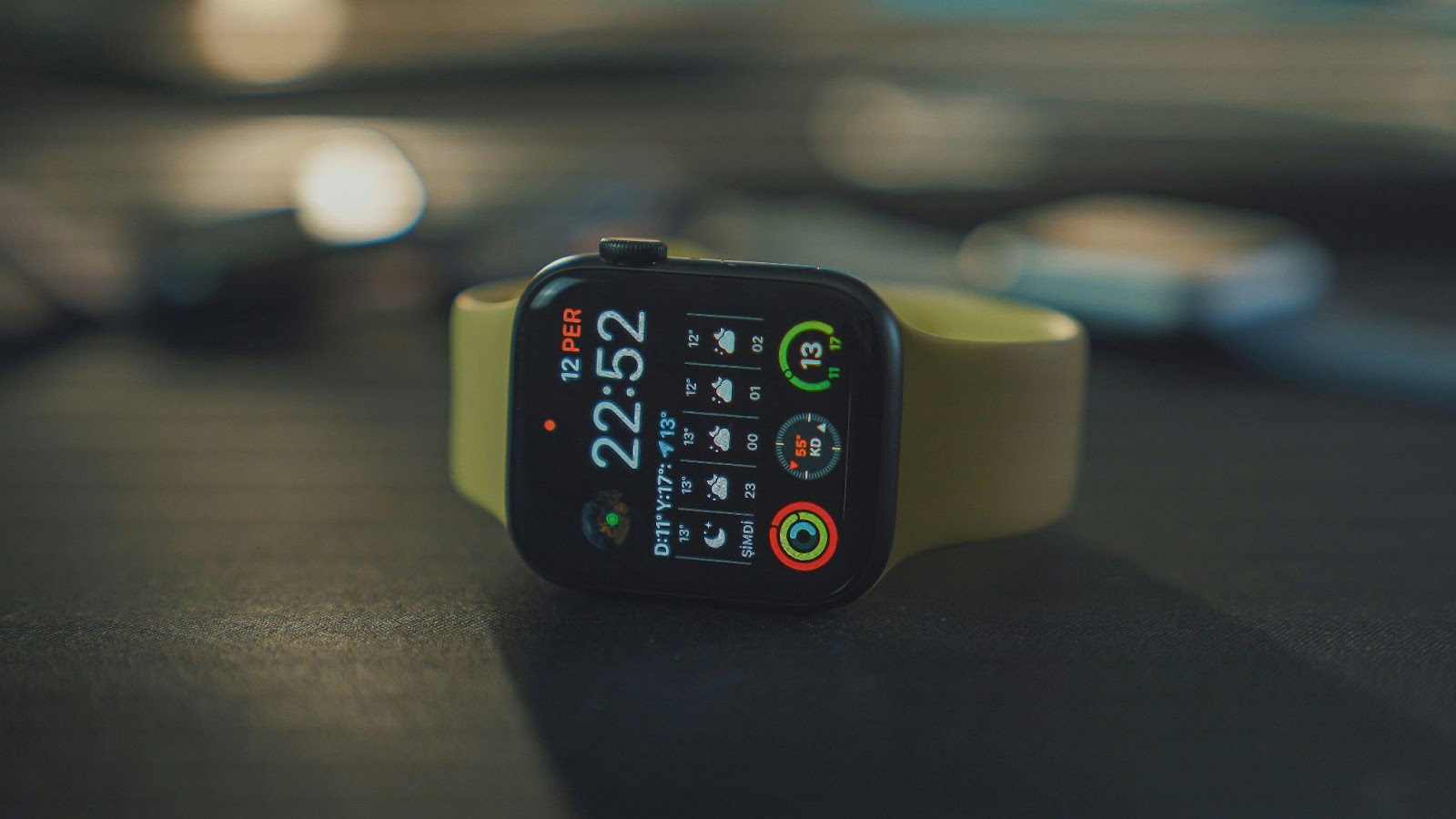 Cum alegi un ceas smartwatch damă în funcție de dimensiune și greutate?