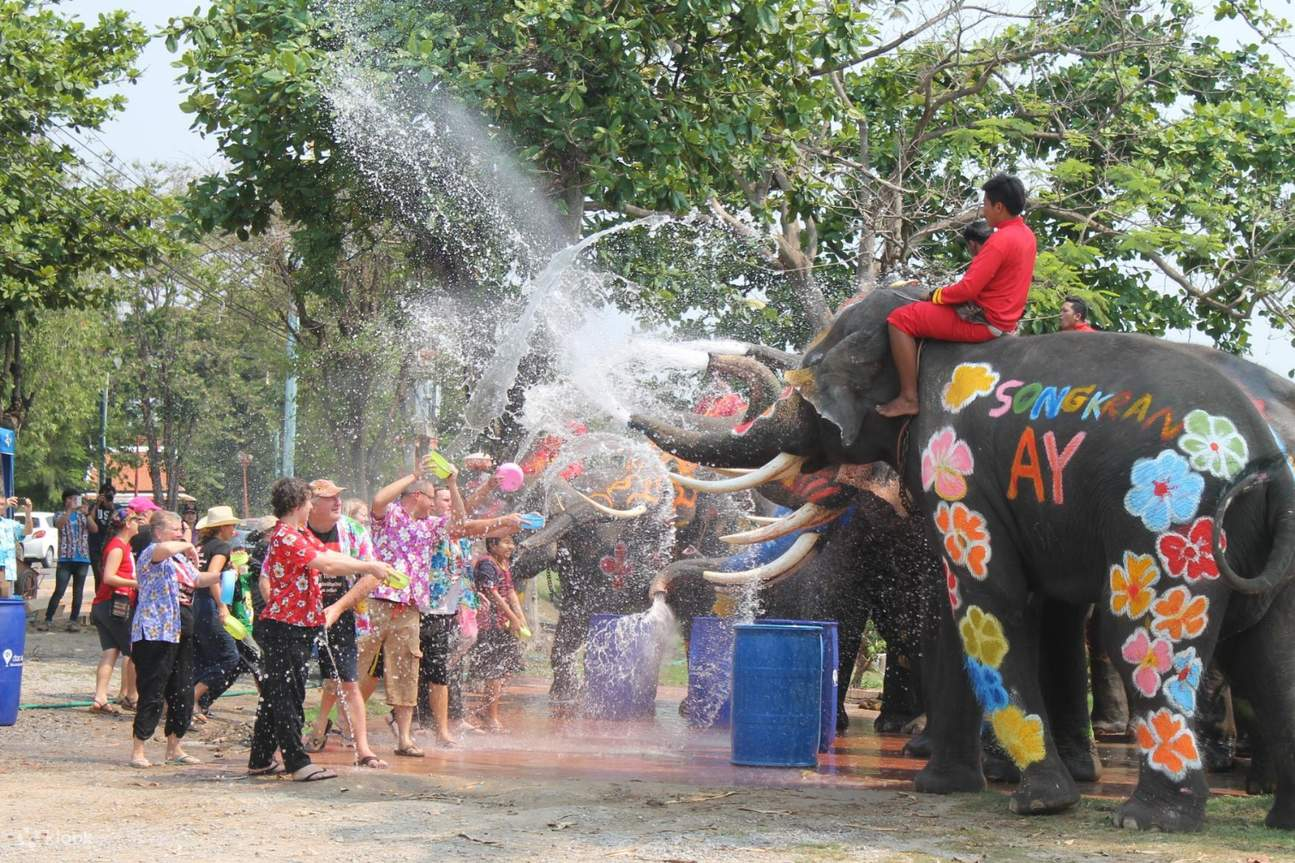 Lễ hội té nước Songkran