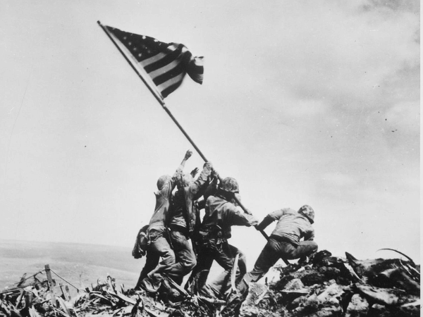 Flag raising on Mount Suribachi