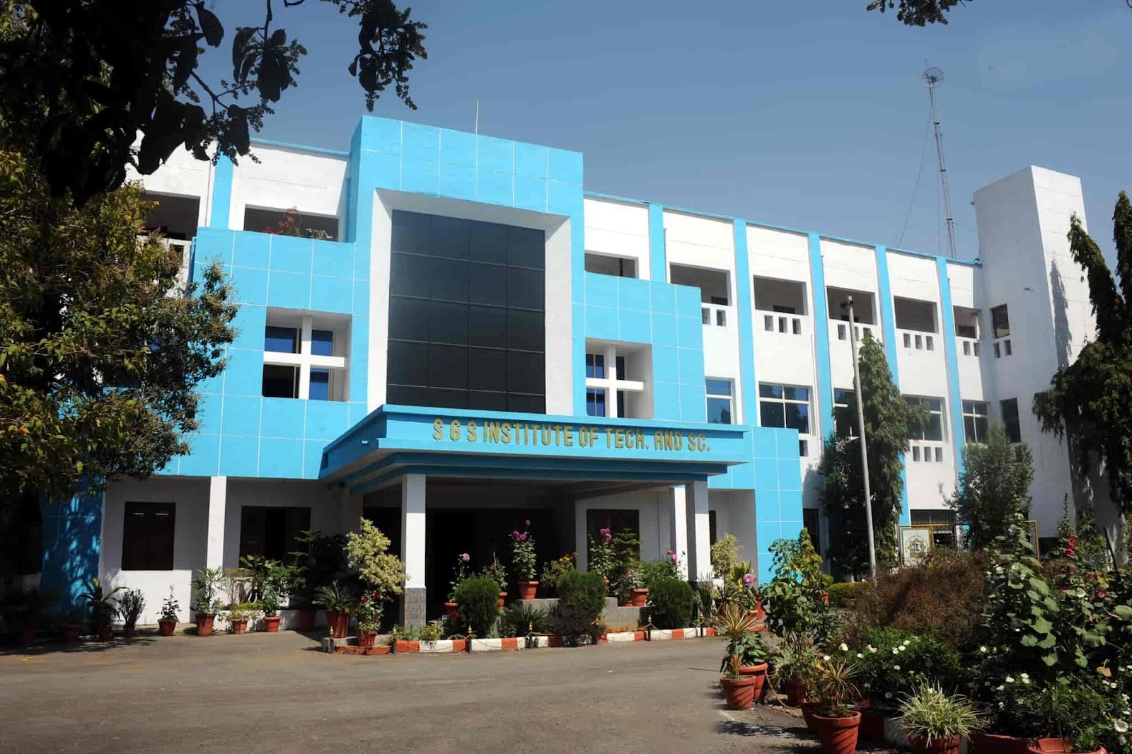  Shri Govindram Seksaria Institute of Technology and Science