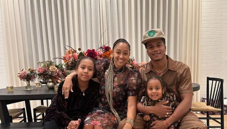How many kids do Tia Mowry and Cory Hardrict have?