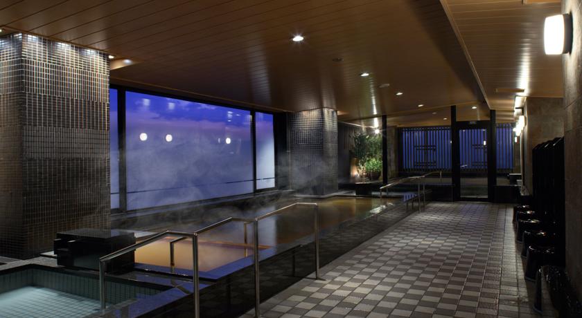 5.รีเฟรชตัวเองด้วยบ่อน้ำพุร้อนระดับท็อปคลาสที่โรงแรมHotel Monterey Kyoto