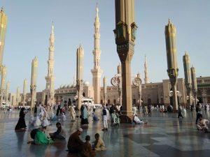 Busy square in Medina is a place to meet people and enrich expat life in Medina