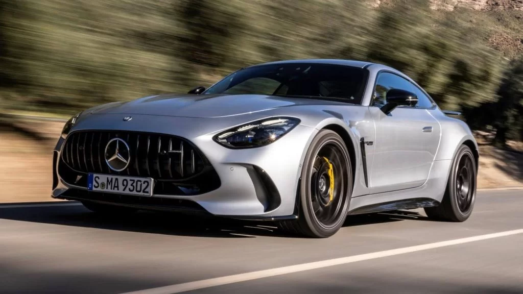 Những cái “mới” hội tụ trong siêu phẩm Mercedes-AMG GT mới