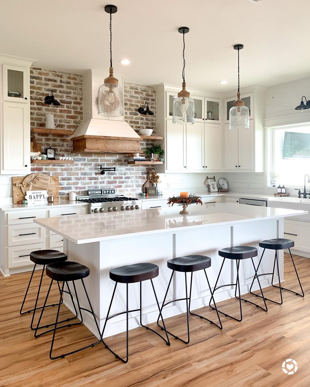 25 Best Shiplap Backsplash Kitchen Ideas You Will Love