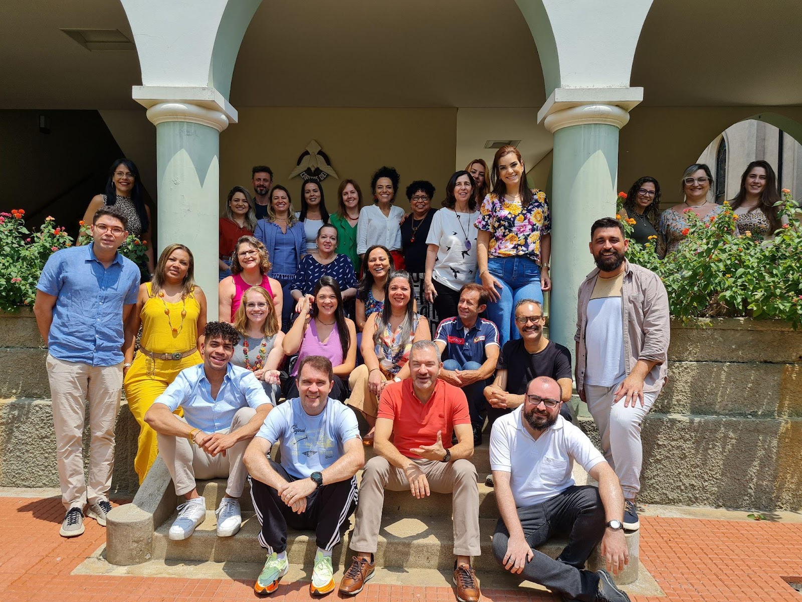 Um encontro no Convento Santíssima Trindade, em São Paulo-SP, motivou gestores e coordenadores da Rede Missionárias Servas do Espírito Santo a refletirem sobre o papel da educação católica na atualidade. O professor Alisson Baraúna, do Colégio Espírito Santo (SP), dá detalhes sobre a formação. Confira!
