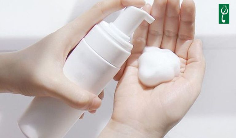 Một số loại sữa rửa mặt phù hợp cho da nhạy cảm