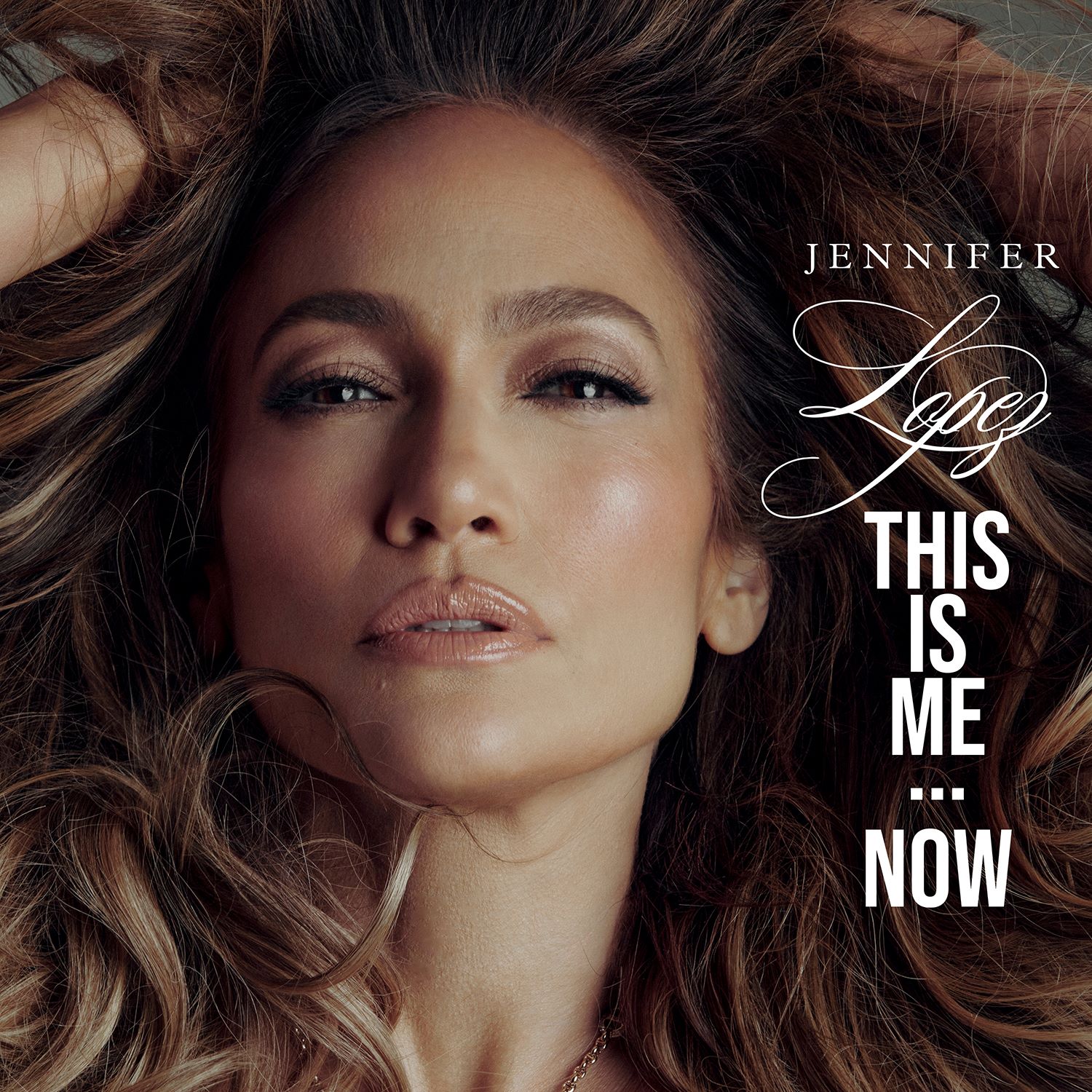 Jennifer Lopez está de volta à música com single "Can't Get Enough", que ganha um clipe