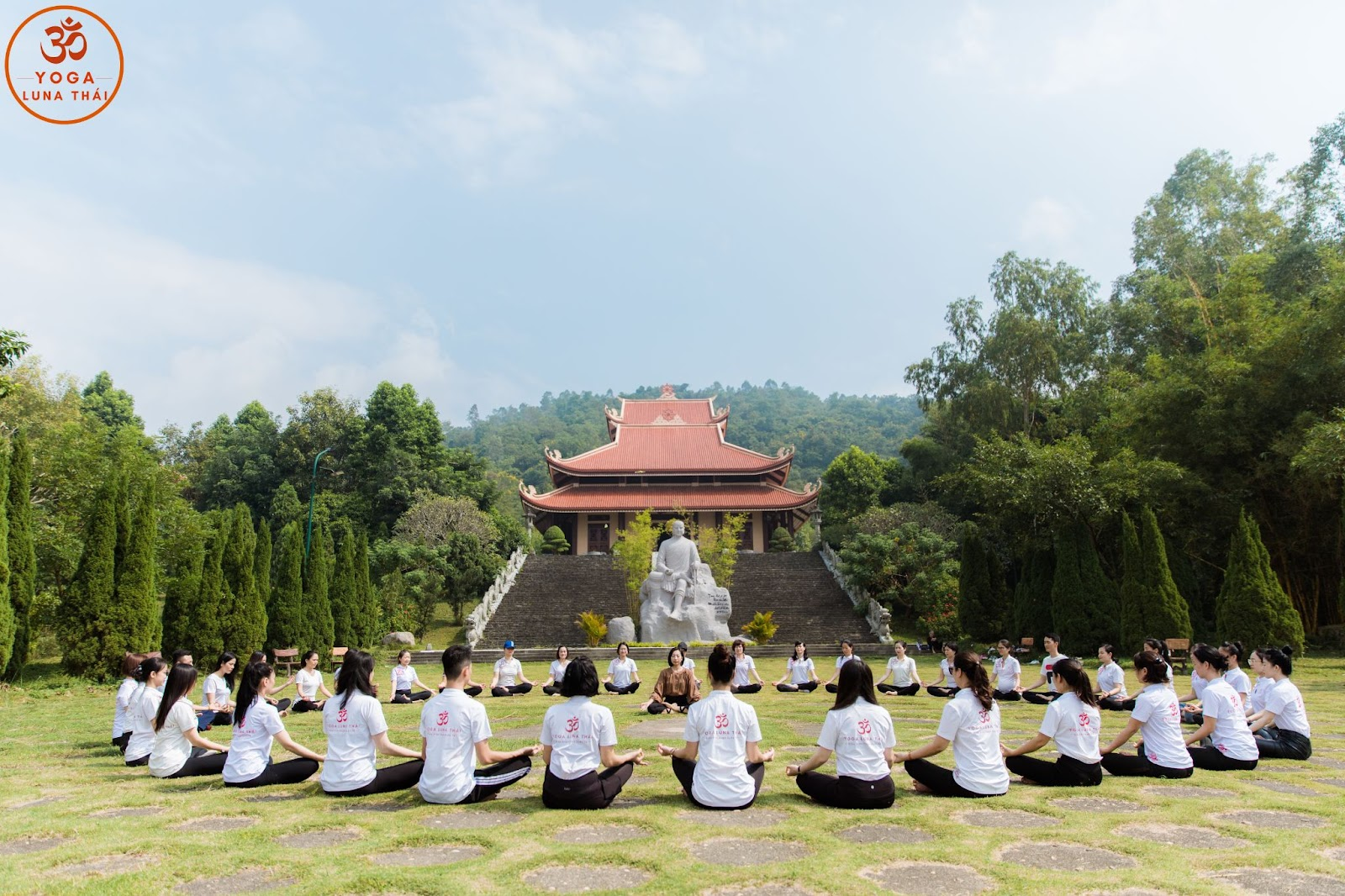 Hành trình chăm sóc sức khỏe cùng Yoga Luna Thái - TUBRR