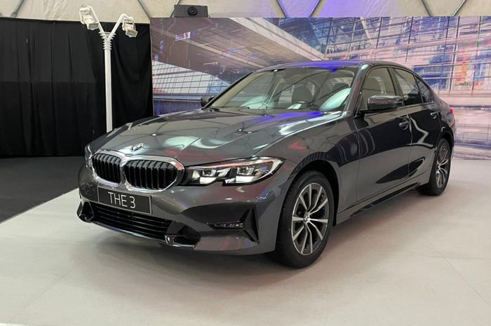 kelebihan dan kekurangan bmw 320i dynamic